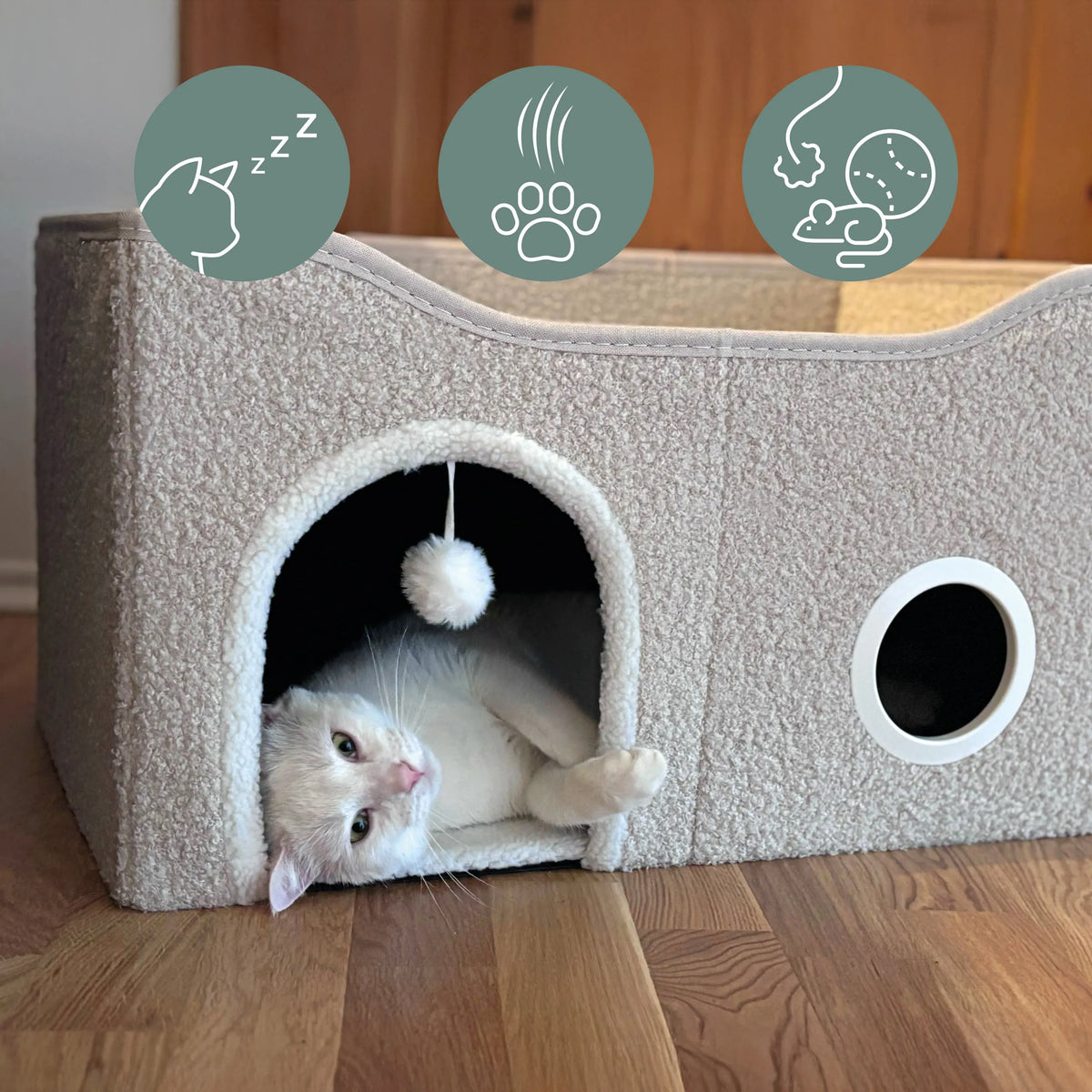 Beige Katzenhöhle PAWY EB mit rundem Eingang und Spielball von hjh LIVING