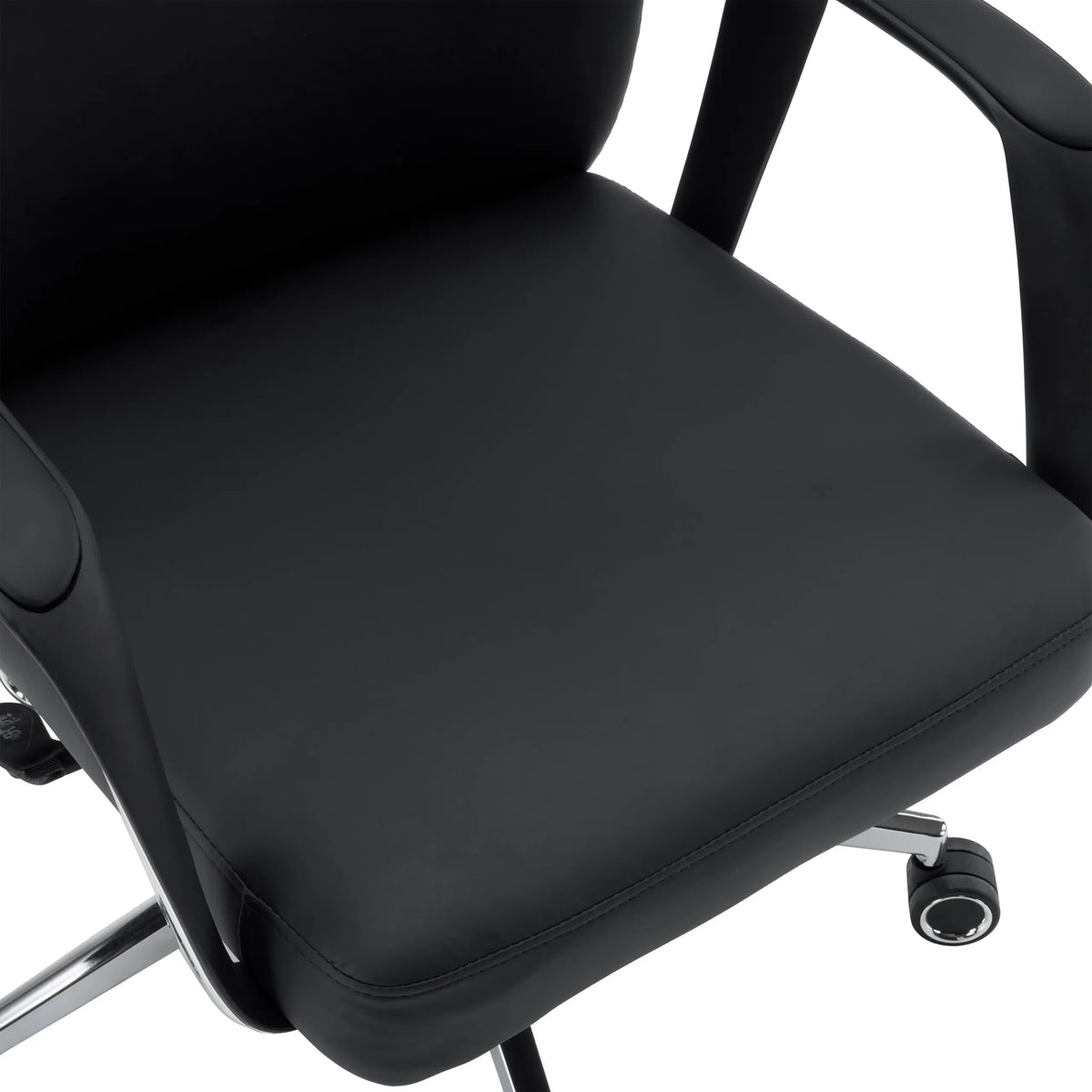 Gepolsterte Sitzfläche des Profi-Chefsessel VELVET ECO in Schwarz mit sichtbarer Teppichbodenrolle von hjh OFFICE