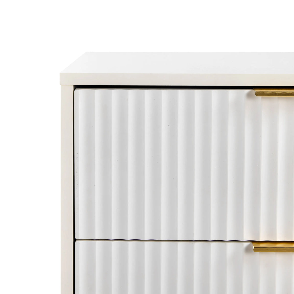 Kannelierte Front mit goldenem Griff der Kommode Hjelle K in Weiß von hjh LIVING