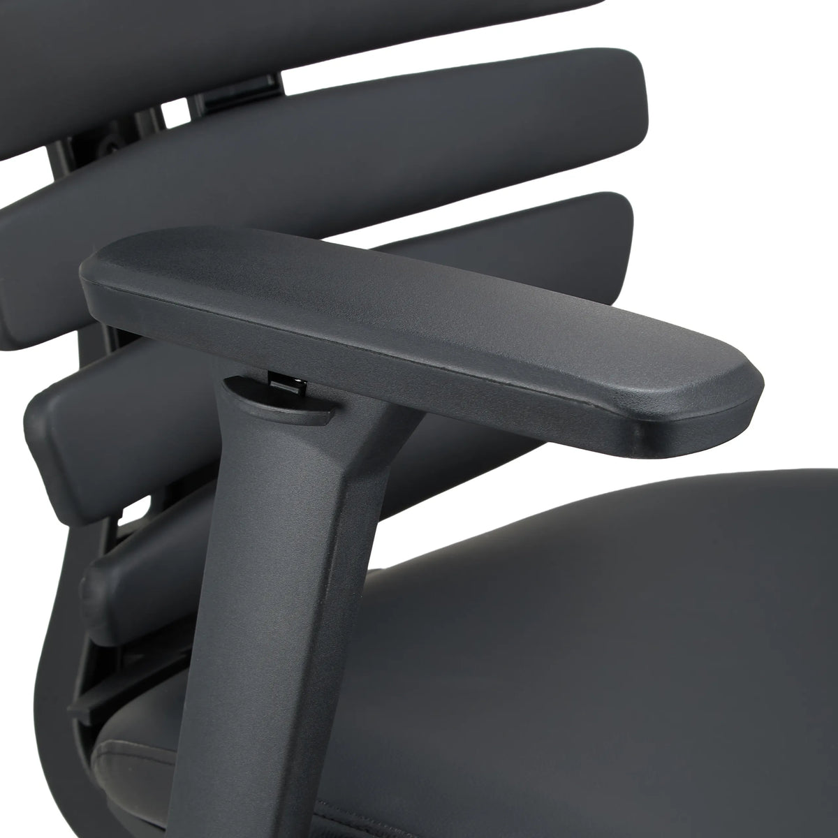 Armlehne des Profi-Bürostuhls ERGO LINE II PRO in schwarzem Leder von hjh OFFICE