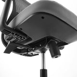 Unterseite der Sitzfläche mit Gasfeder und Mechanismus des Homeoffice-Bürostuhls Sedito von hjh OFFICE