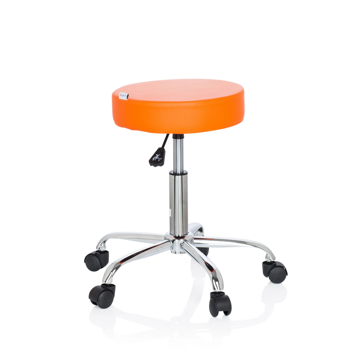 Oranger Drehhocker OPERATOR II mit Gasfeder und Fußkreuz mit fünf Rollen von hjh OFFICE – 360-Grad-Ansicht (schräge Frontansicht 60°)