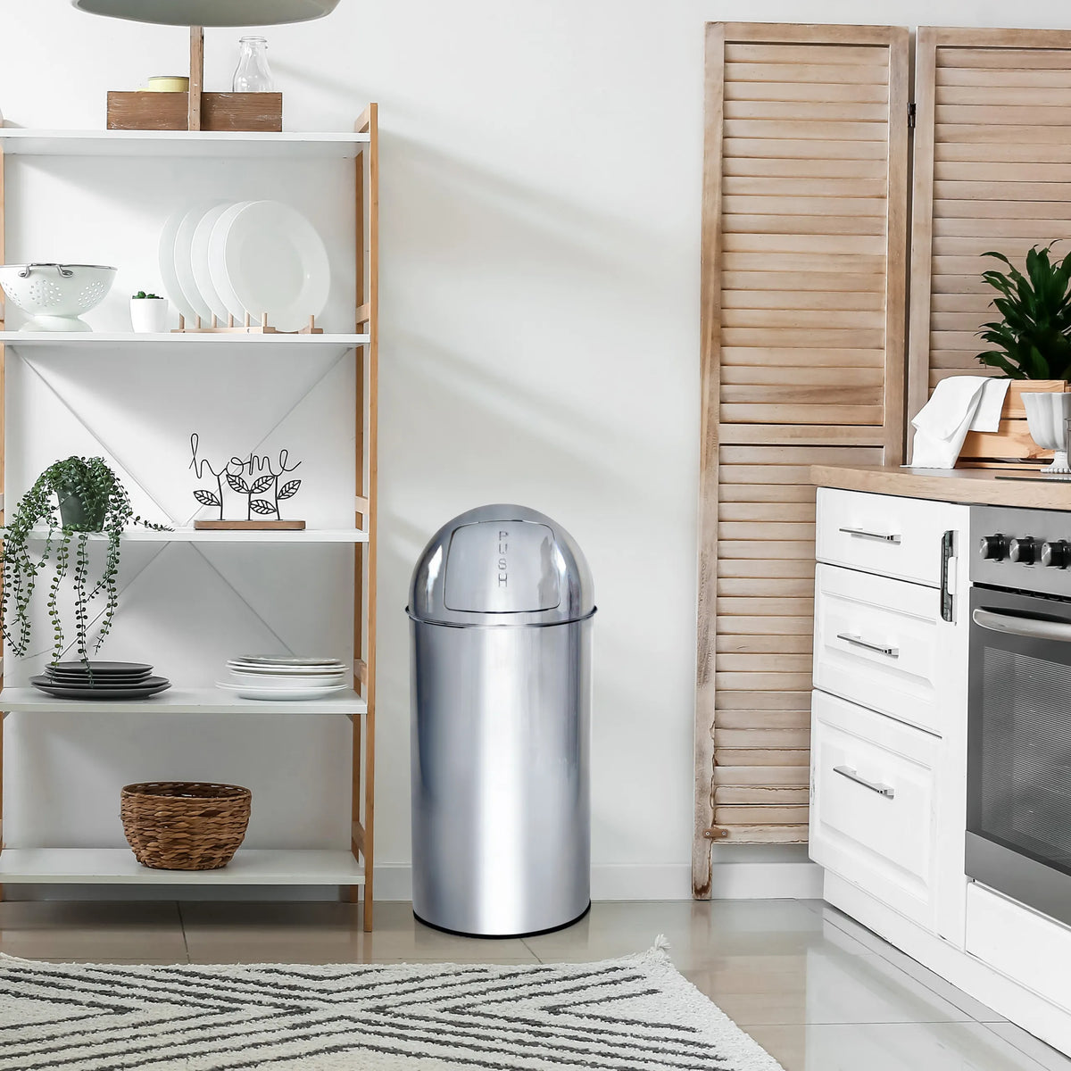 Mülleimer PUSH 50L in Chrom-Optik mit halbrunder Druckdeckel-Öffnung von hjh OFFICE