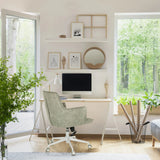 Grauer Home-Office-Bürostuhl SOLAO LIFE W mit Rollen in einer hellen Arbeitszimmerumgebung von hjh LIVING