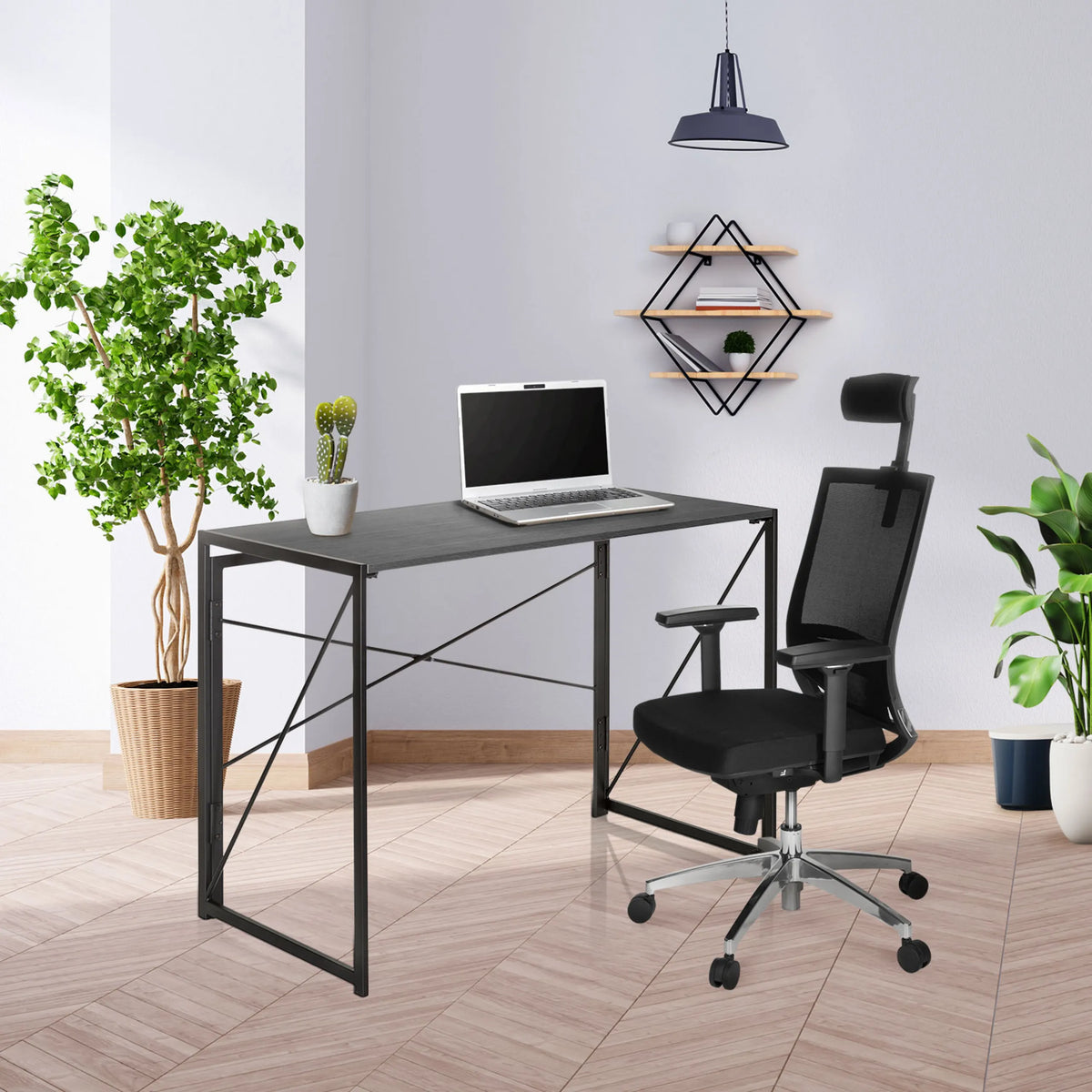 Schwarzer Klappschreibtisch EASY UP MULTI in den Maßen 100 x 50 cm mit einem Laptop von hjh OFFICE