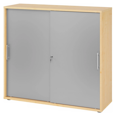 Schiebetürenschrank BETA S 1753S in Ahorn-Optik mit silbernen Fronten und Relinggriffen von hjh OFFICE PRO