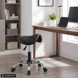 Sattelhocker Sattix in Schwarz mit verchromtem Fußkreuz und Rollen von hjh OFFICE (KI-generiertes Bild)