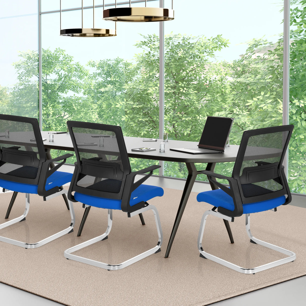 Drei blaue Freischwinger INVENTOR V mit schwarzen Netzrückenlehnen an einem Konferenztisch von hjh OFFICE